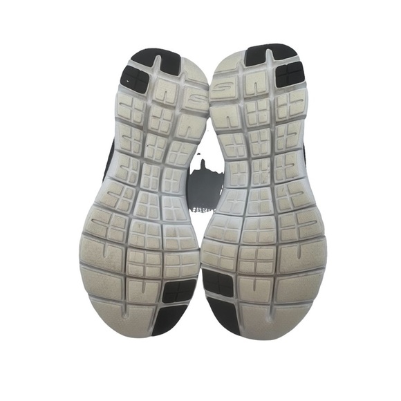 Skechers Black Flex Appeal 2.0 Passports Slip-On Sneakers Size 9 Women's - Picture 9 of 9